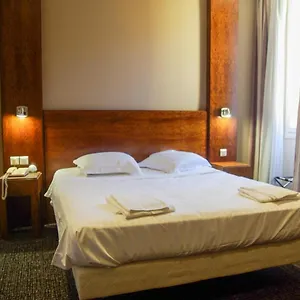  Hotel Le Noailles France